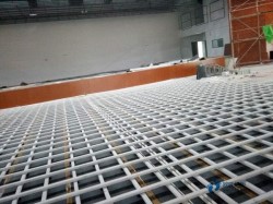 45度斜鋪龍骨體育場地木地板安裝公司