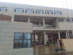 松木體育場地地板怎么保養