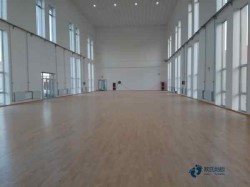 一般籃球場地木地板施工隊