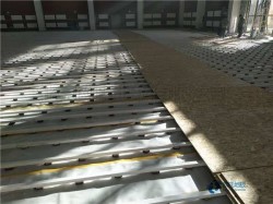 45度斜鋪龍骨籃球場地木地板安裝公司
