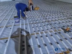 柞木籃球場木地板怎么保養