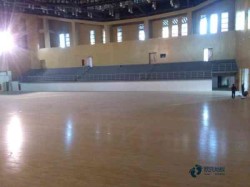 體育場地木地板多少錢能下來