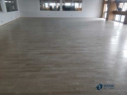 柞木體育場木地板怎樣保養