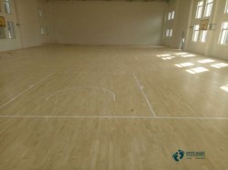 柞木運動場地板保養方法