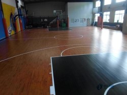 懸浮體育籃球木地板安裝公司