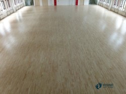 較好的籃球場地地板施工工藝