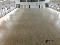 專業體育場地木地板施工隊