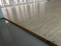 懸浮運動籃球木地板施工團隊