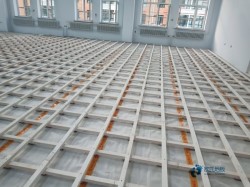 柞木體育場地木地板如何保養