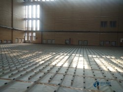 懸浮運動木地板施工團隊