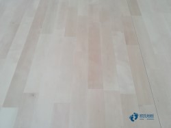 俄勒岡松舞臺運動場地板施工團隊