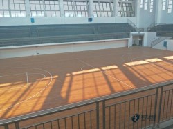 實木籃球場地地板保養